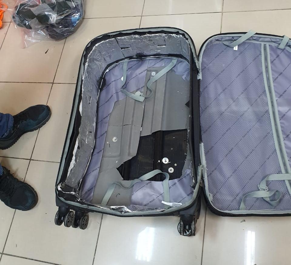 Rondoniense é preso no Aeroporto de Fortaleza com cocaína escondida dentro de mala e casacos